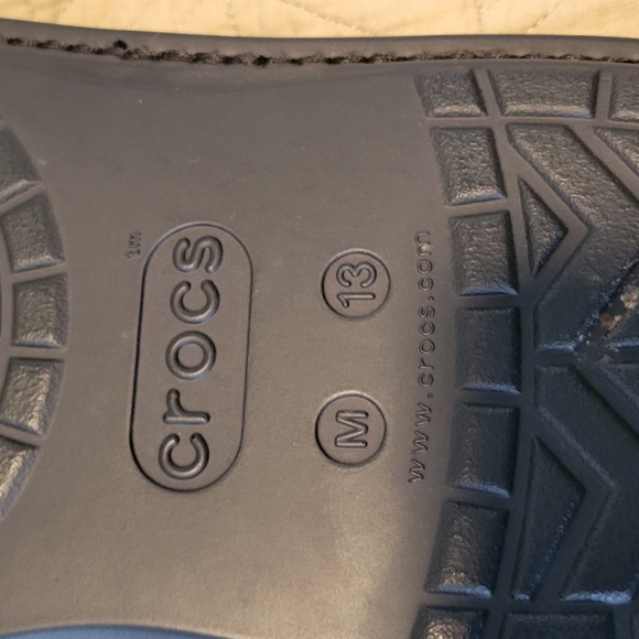 Mens Crocs Neo Puff Slipper - Picture 3 of 3